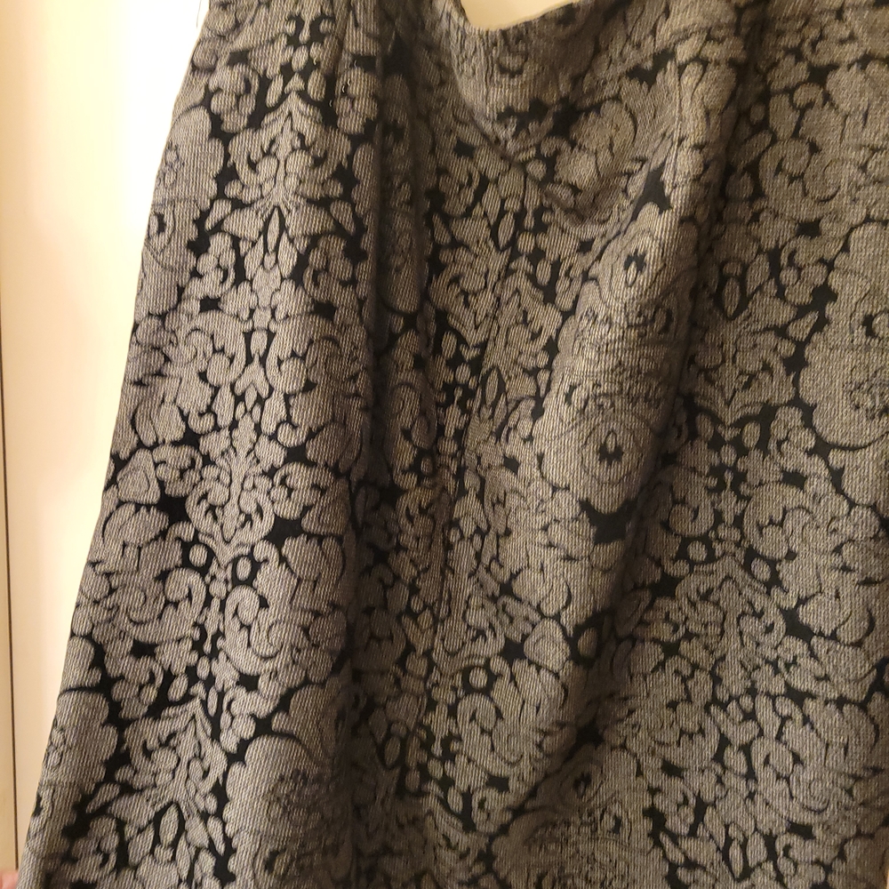 Evan Picone Charcoal and Black Patterned A-Line Skirt